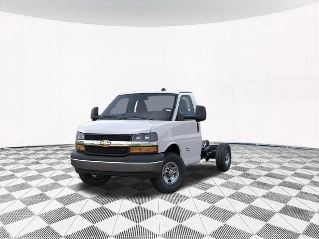 2025 Chevrolet Express Cutaway Work Van
