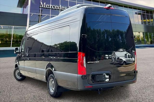 2025 Mercedes-Benz Sprinter 3500 High Roof 4-Cyl Diesel HO