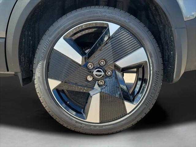 2025 Nissan Kicks SR FWD