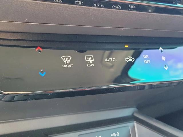 2025 Nissan Kicks SR FWD