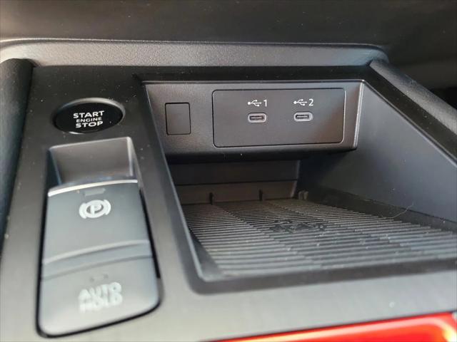 2025 Nissan Kicks SR FWD