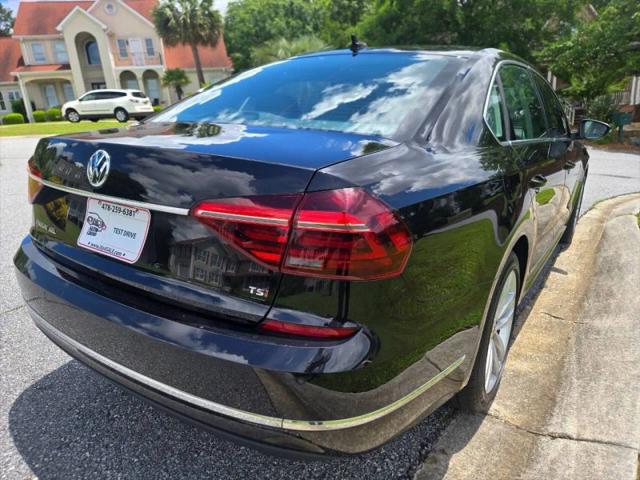 2017 Volkswagen Passat 1.8T SEL Premium