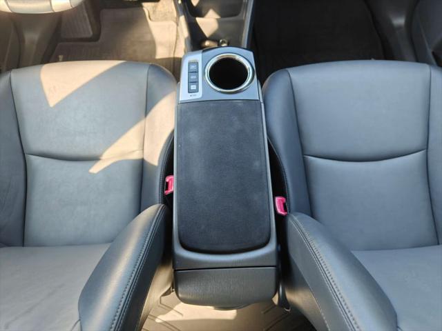 2013 Toyota Prius v Five