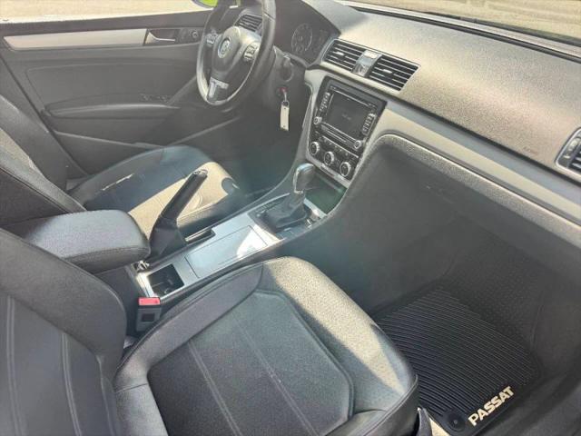 2012 Volkswagen Passat 2.5L SE