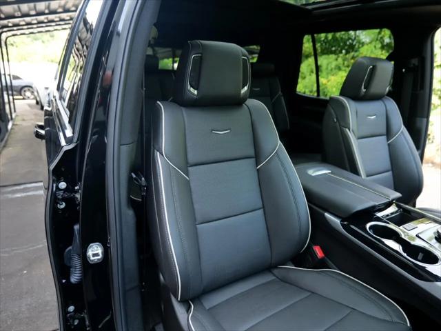 2025 Cadillac Escalade Sport