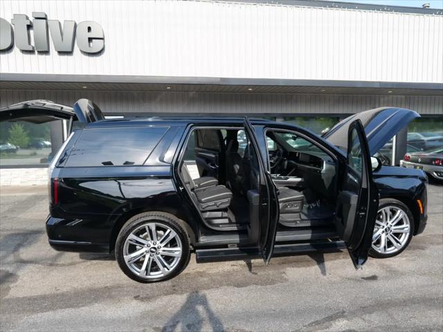 2025 Cadillac Escalade Sport