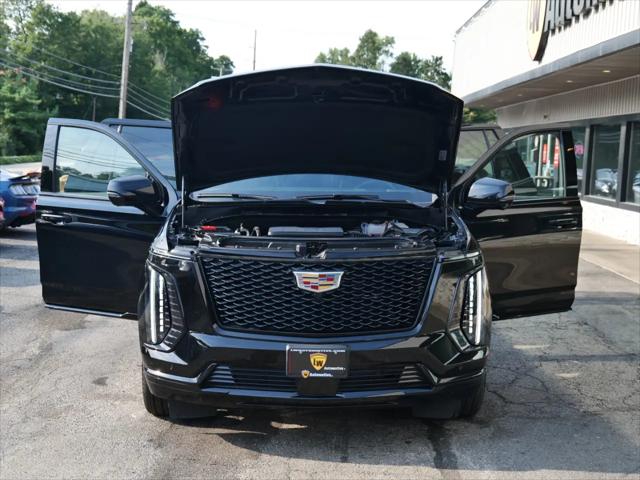 2025 Cadillac Escalade Sport
