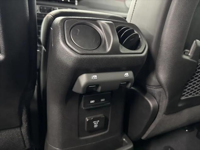 2025 Jeep Wrangler 4-Door Recon 4x4