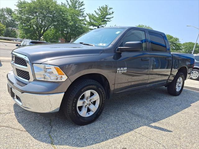 2022 RAM 1500 Classic SLT Crew Cab 4x4 57 Box