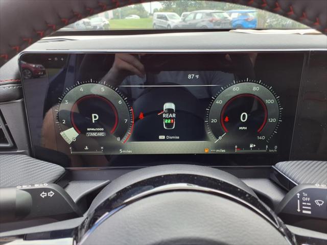 2025 Nissan Kicks SR FWD