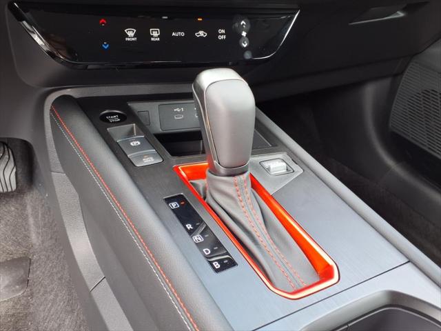 2025 Nissan Kicks SR FWD