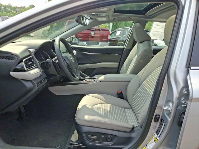 2024 Toyota Camry Hybrid SE