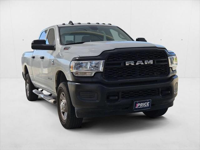 2022 RAM 3500 Tradesman Crew Cab 4x4 64 Box