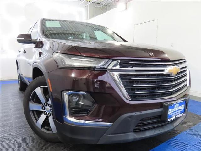 2022 Chevrolet Traverse AWD LT Leather