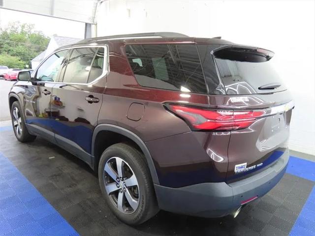 2022 Chevrolet Traverse AWD LT Leather