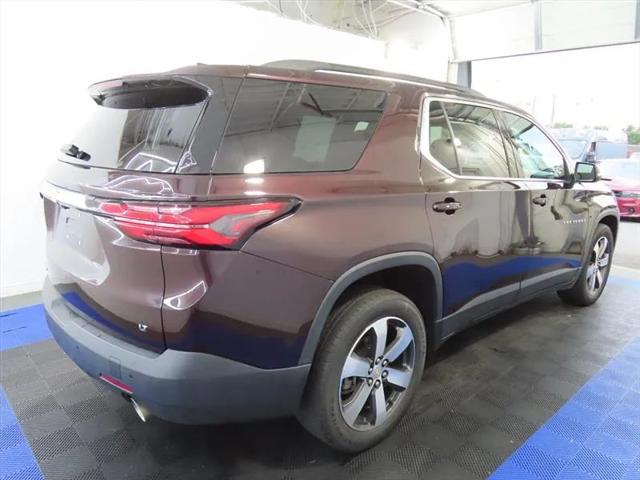 2022 Chevrolet Traverse AWD LT Leather