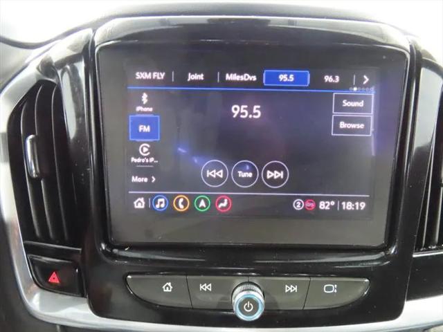 2022 Chevrolet Traverse AWD LT Leather