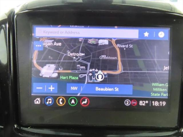 2022 Chevrolet Traverse AWD LT Leather