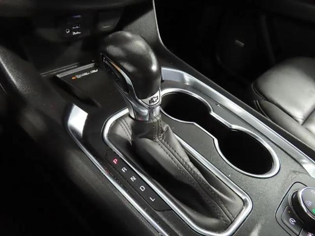 2022 Chevrolet Traverse AWD LT Leather