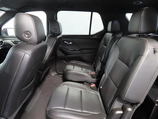 2022 Chevrolet Traverse AWD LT Leather
