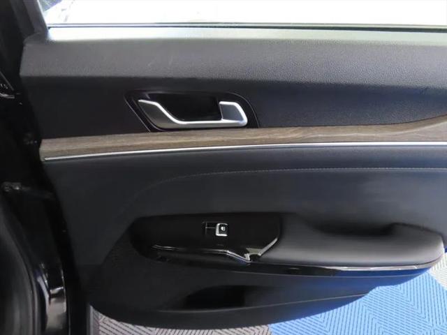2024 Kia K5 EX