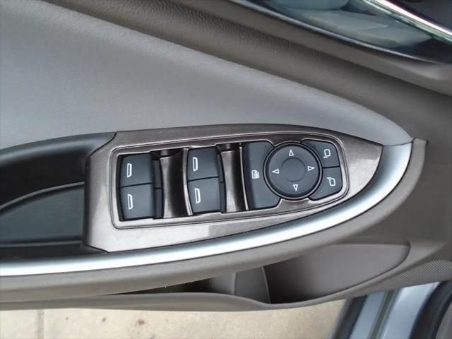 2023 Chevrolet Malibu FWD 1FL