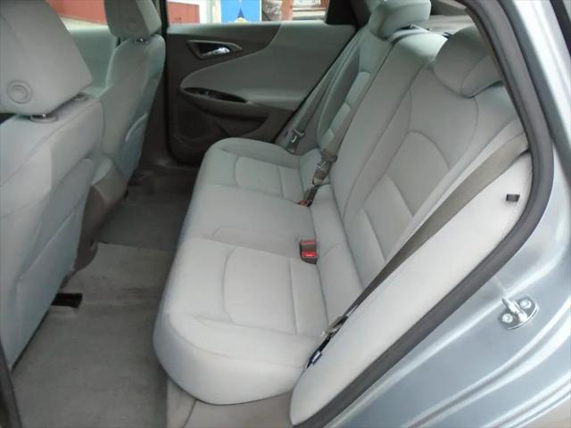 2023 Chevrolet Malibu FWD 1FL