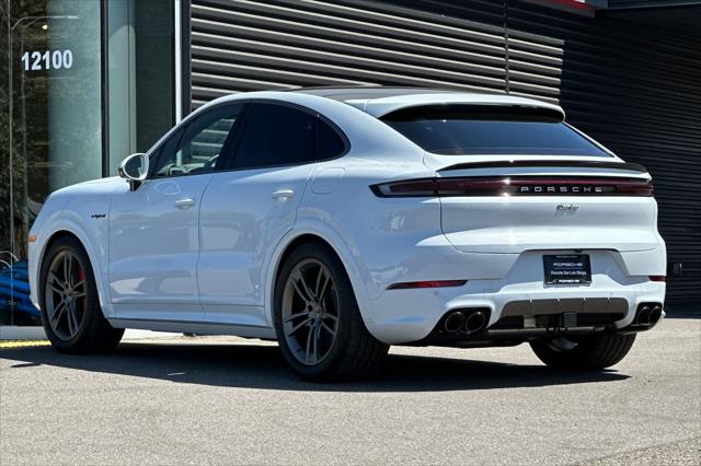 2025 Porsche Cayenne E-Hybrid Turbo