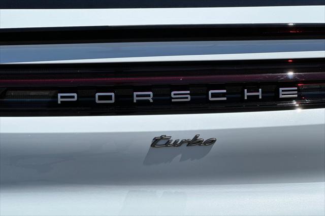 2025 Porsche Cayenne E-Hybrid Turbo