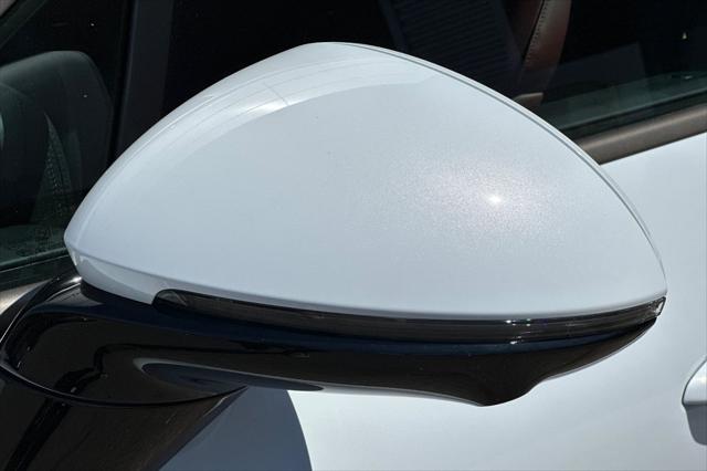 2025 Porsche Cayenne E-Hybrid Turbo