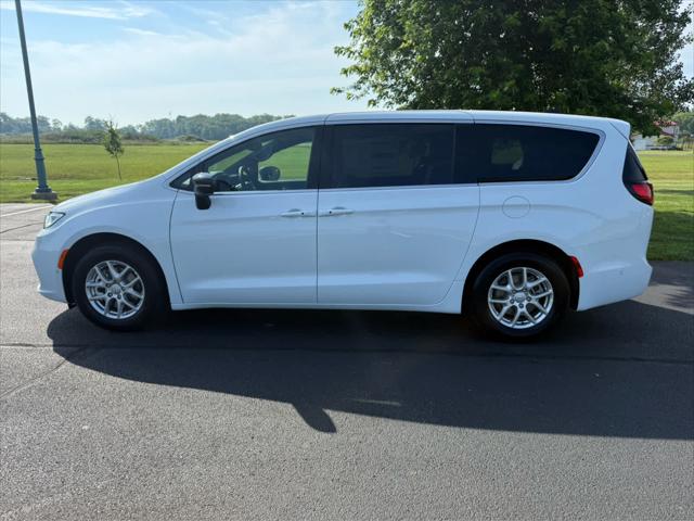 2025 Chrysler Pacifica PACIFICA SELECT