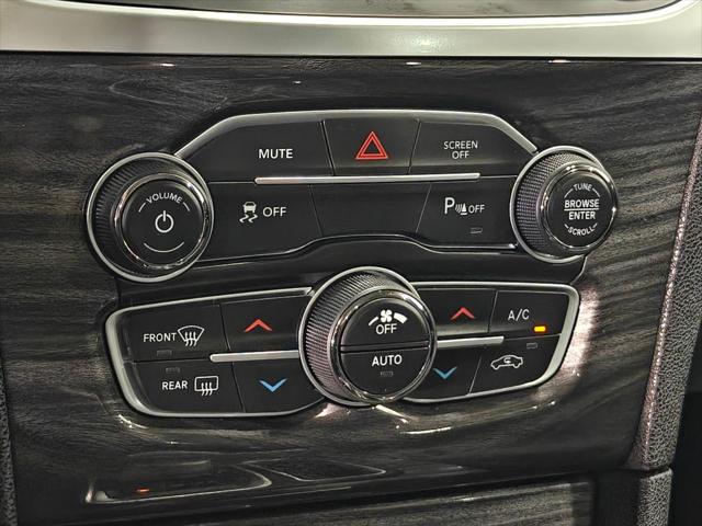 2021 Chrysler 300 Touring L AWD