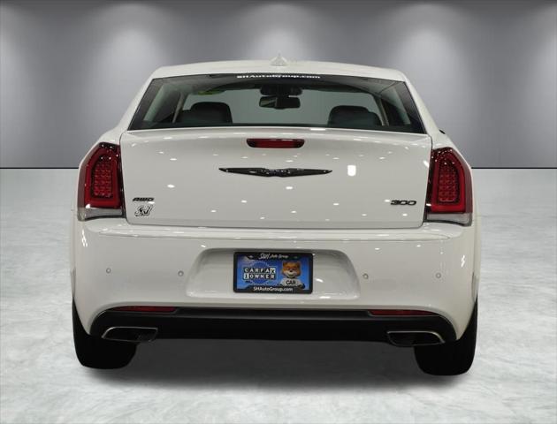 2021 Chrysler 300 Touring L AWD