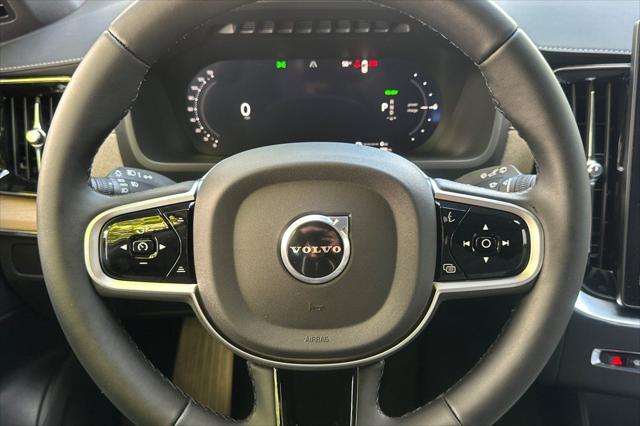 2026 Volvo XC90 Plug-In Hybrid T8 Core