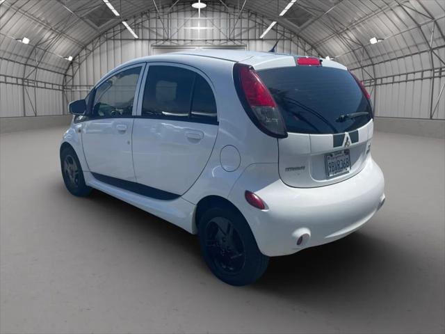 2012 Mitsubishi i-MiEV SE
