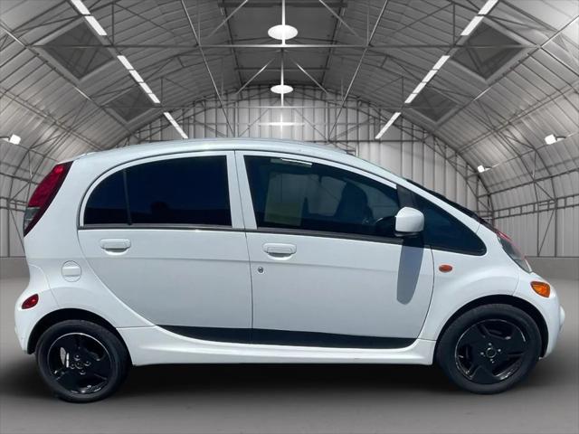 2012 Mitsubishi i-MiEV SE