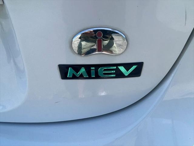 2012 Mitsubishi i-MiEV SE