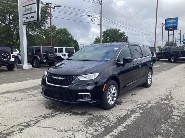 2026 Chrysler Pacifica PACIFICA SELECT AWD