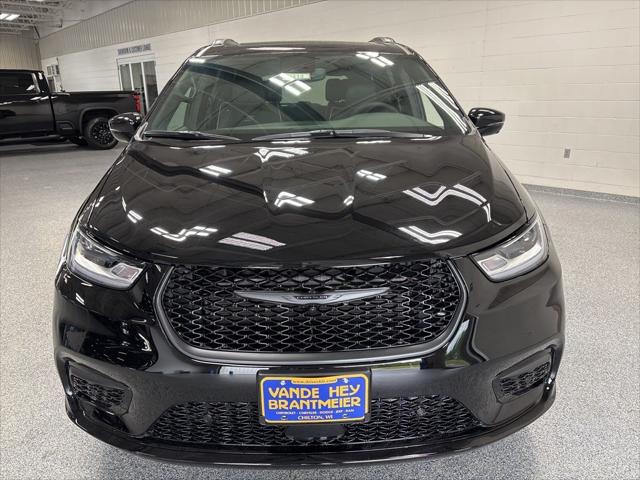 2026 Chrysler Pacifica PACIFICA LIMITED