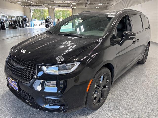 2026 Chrysler Pacifica PACIFICA LIMITED