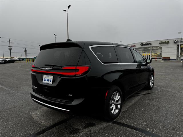 2026 Chrysler Pacifica PACIFICA SELECT AWD