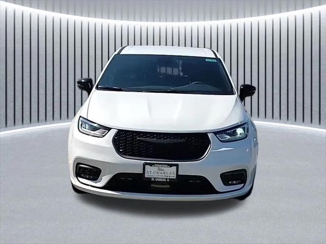 2026 Chrysler Pacifica PACIFICA SELECT AWD