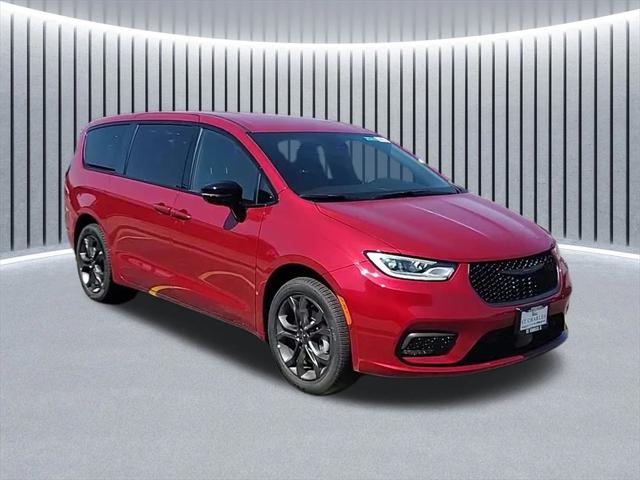2026 Chrysler Pacifica PACIFICA SELECT AWD