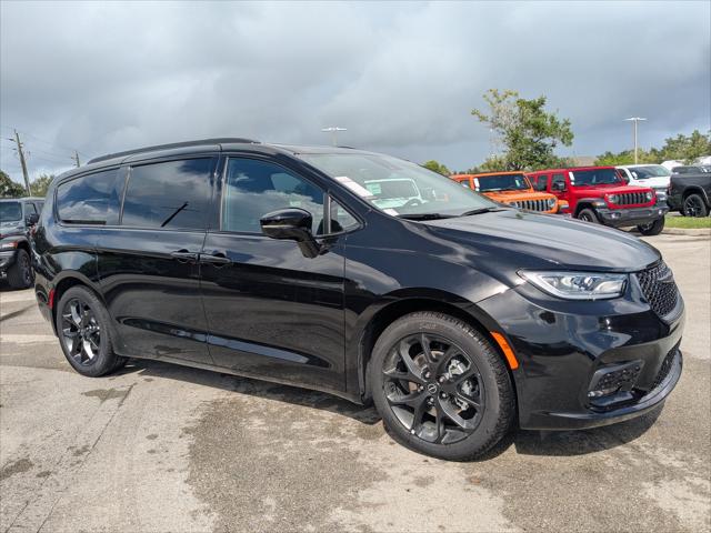 2026 Chrysler Pacifica PACIFICA LIMITED