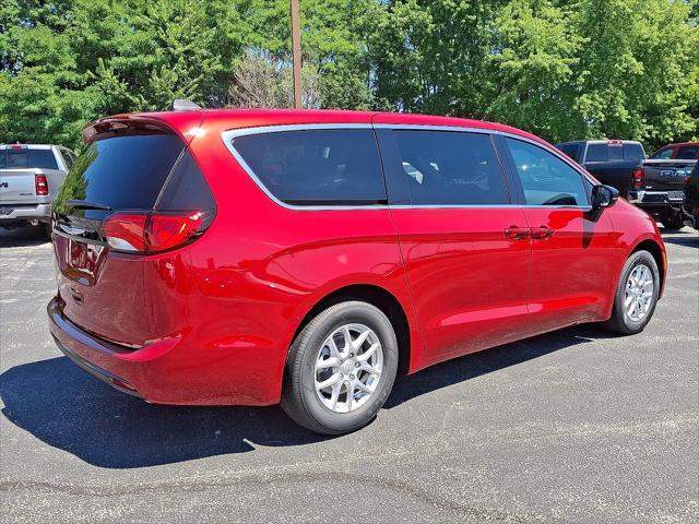 2026 Chrysler Voyager LX