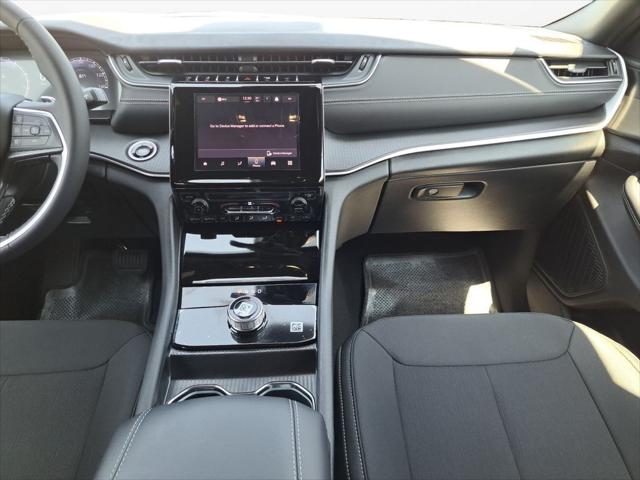 2025 Jeep Grand Cherokee GRAND CHEROKEE L LAREDO X 4X2