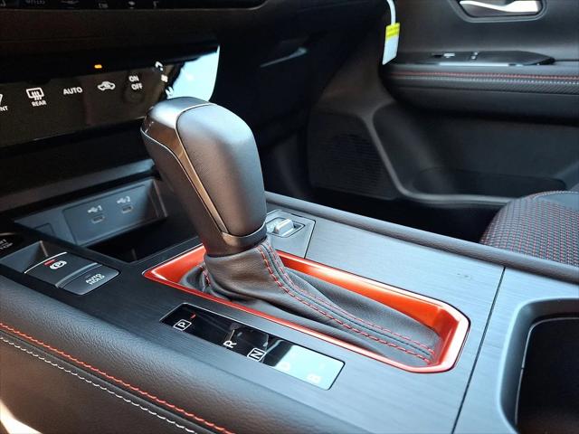 2025 Nissan Kicks SR Intelligent AWD