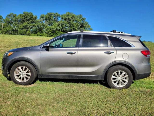 2016 Kia Sorento 3.3L LX
