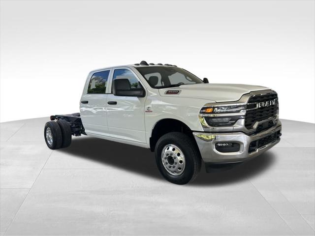 2025 RAM 3500 Chassis Tradesman/Big Horn