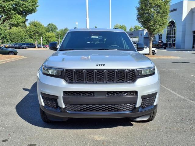 2025 Jeep Grand Cherokee GRAND CHEROKEE L ALTITUDE 4X4